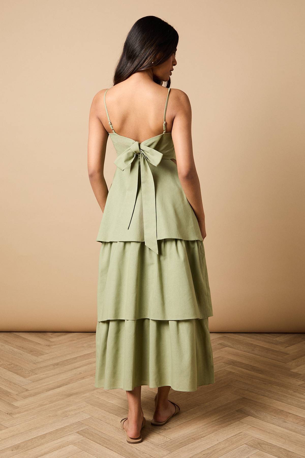 Oasis Robe Maxi Étagée Petite à Liens Dos