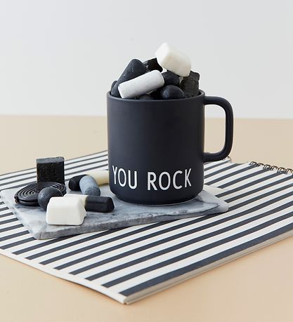Design Letters Becher - Favorit - Schwarz m. Du Rock