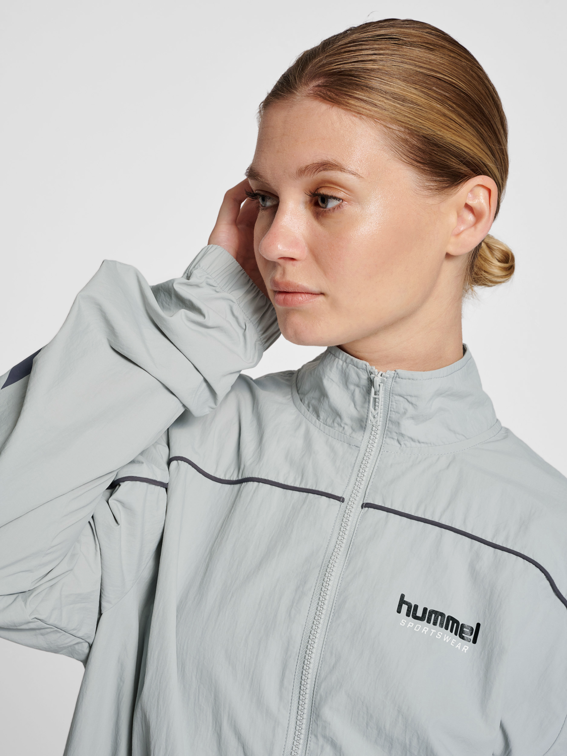 hmlLGC CELAB WOV ZIP JACKET