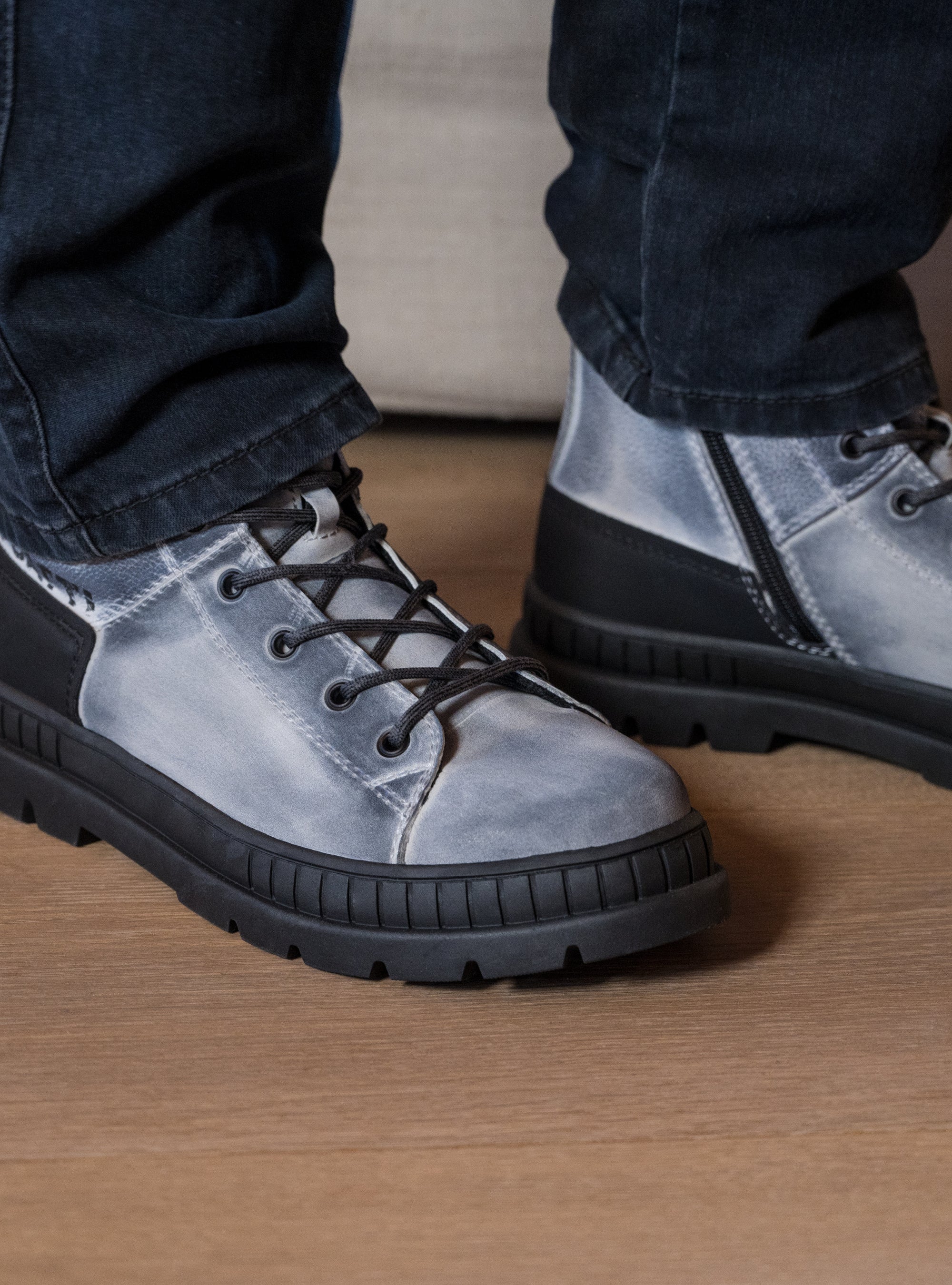 Stiefel hellgrau