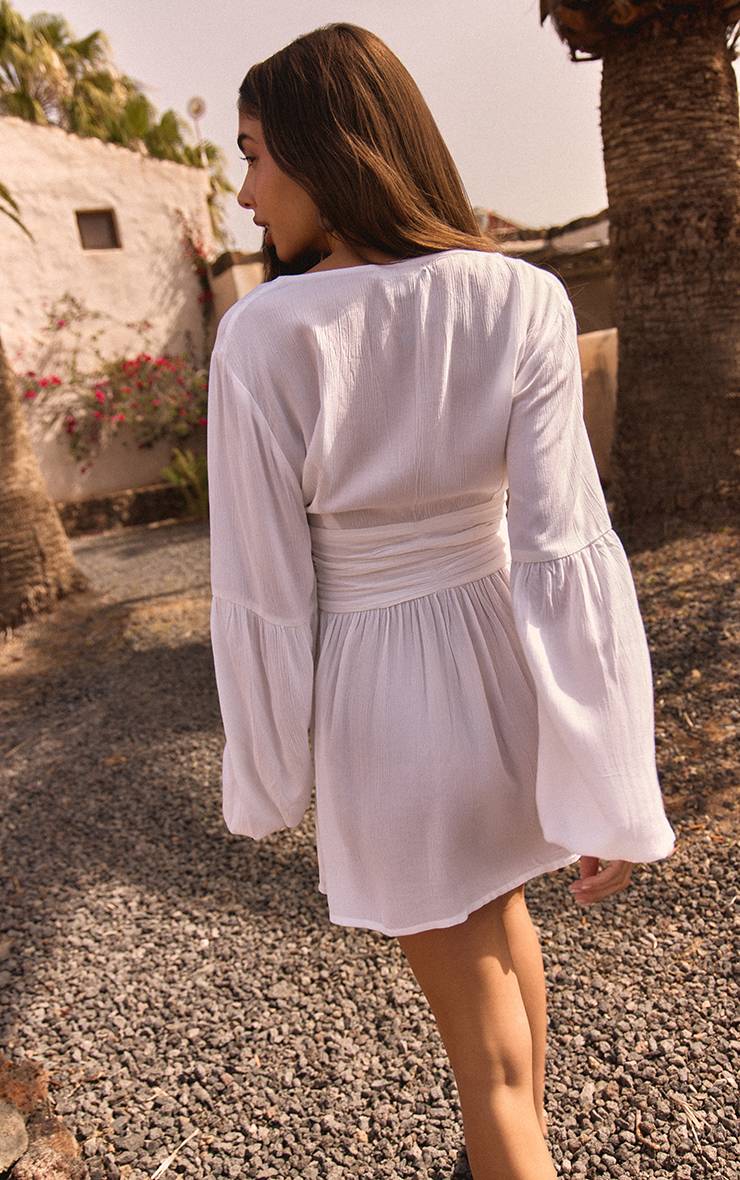 Blanc Robe Chemise Fluide En Satin Froissé Boutonnée