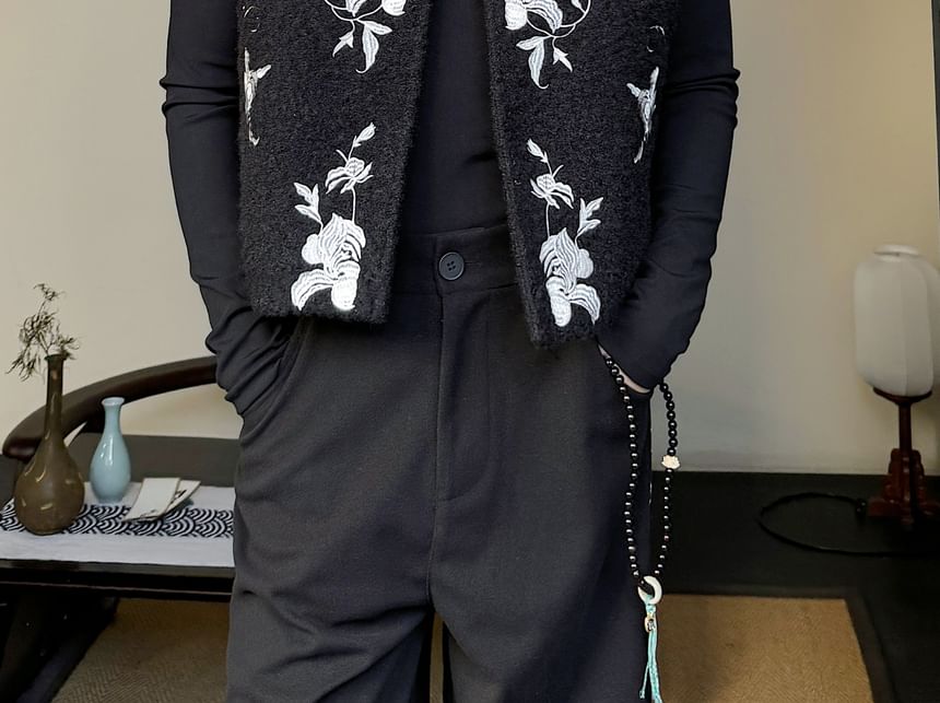 Adotuastic - Fleece vest met ronde hals, geborduurde kikker en knopen