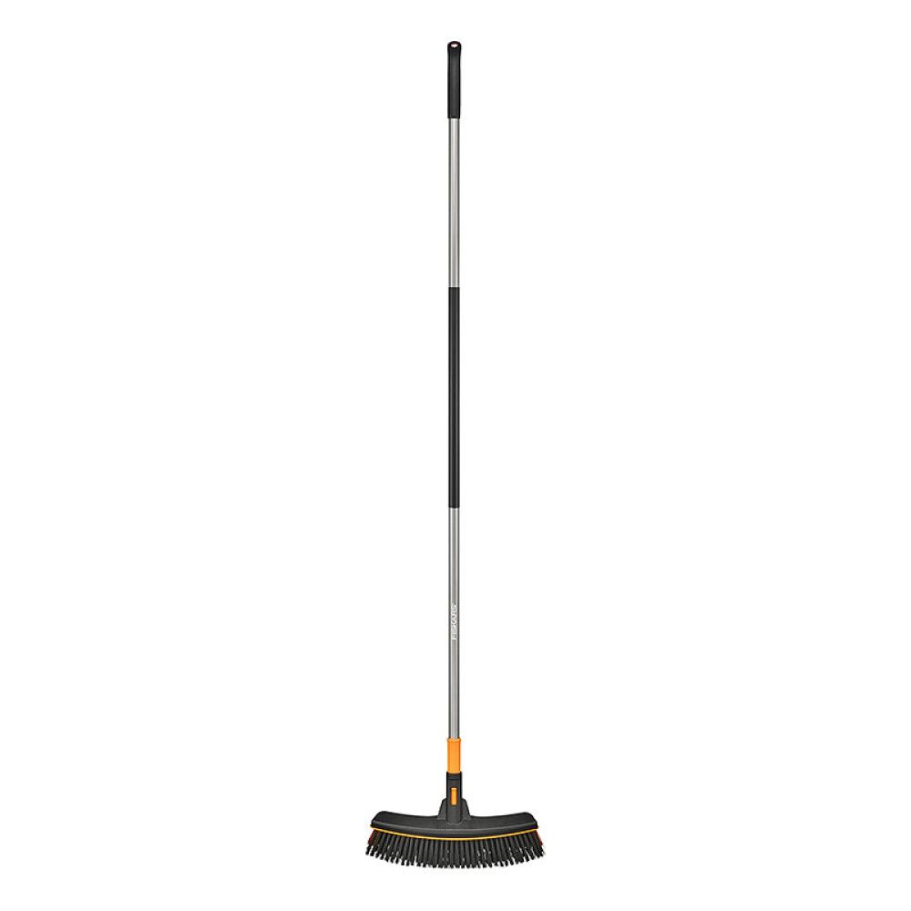 BØRSTE FISKARS ERGONOMIC 171CM