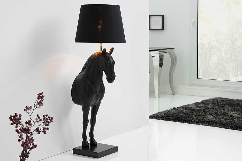 Extravagante Stehlampe BLACK BEAUTY 130cm schwarz Pferdefigur