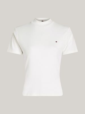 Camiseta cropped slim com gola alta falsa