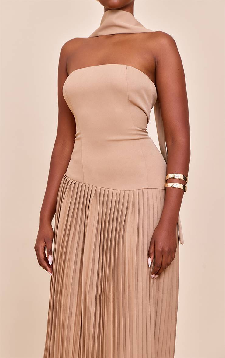 Taupe Robe Maxi Plissée Asymétrique En Tissu Tissé