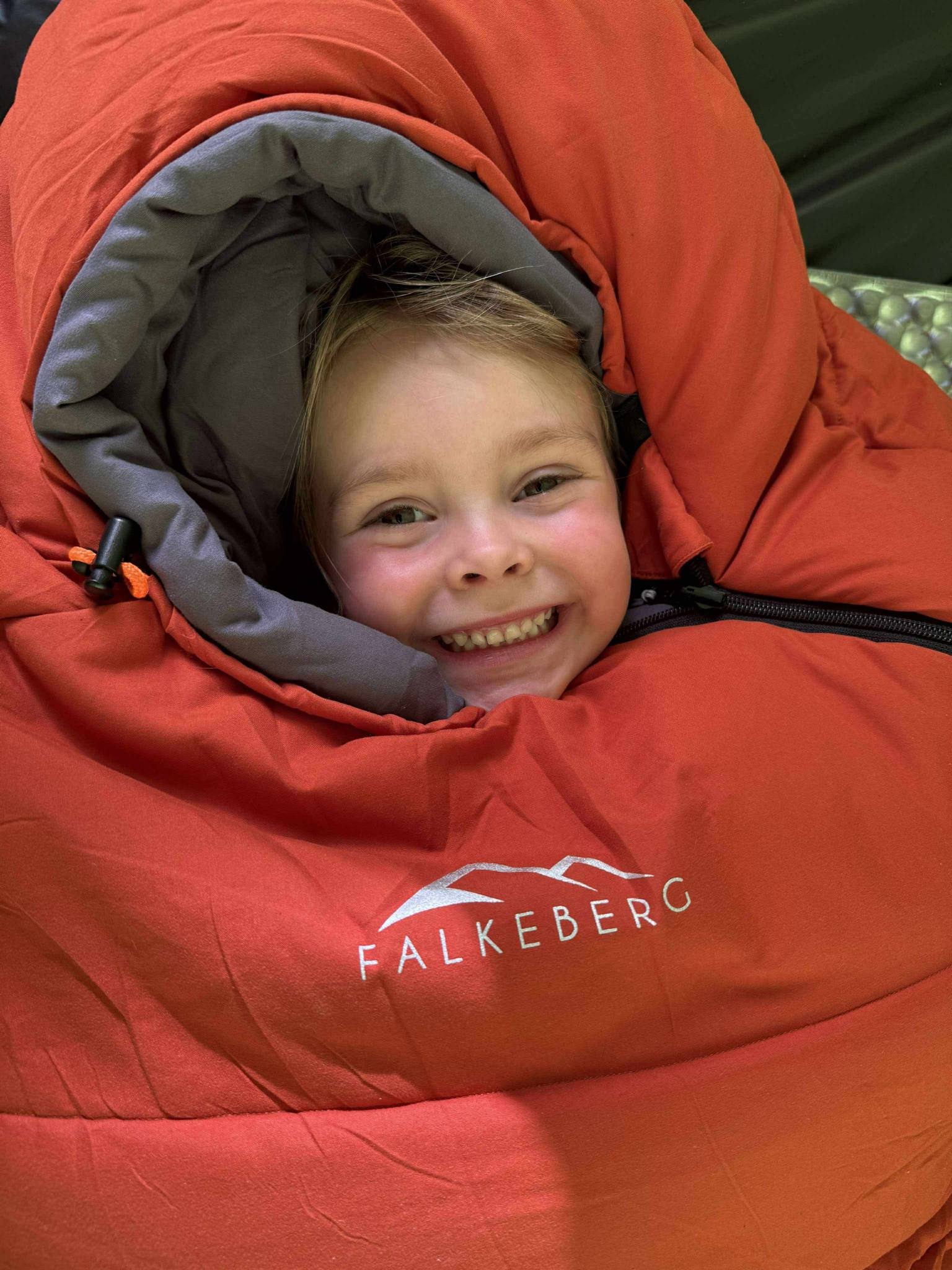 Falkeberg ComfyNest, sovepose til barn<br>Sleep limit -7°C