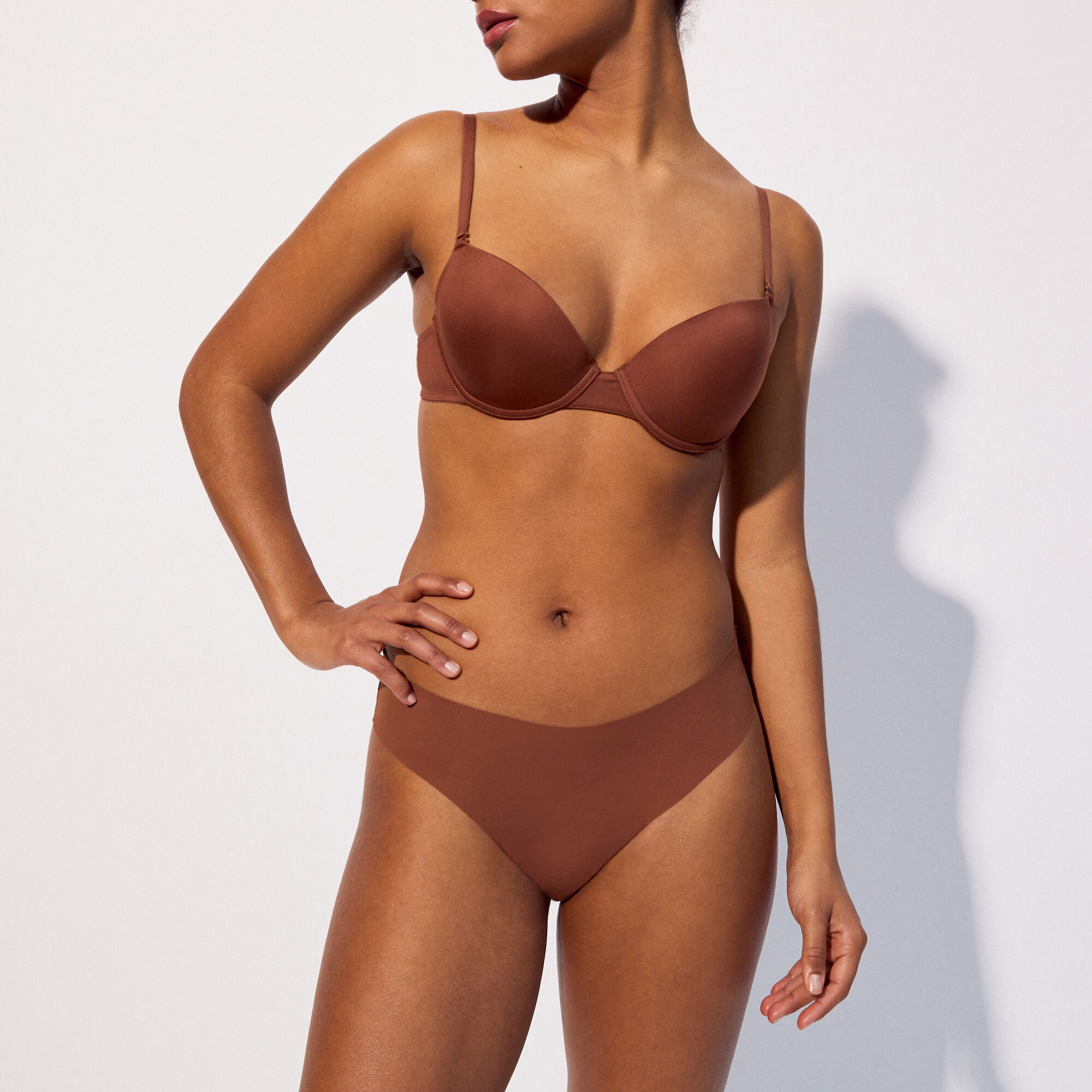 Soutien-gorge ampliforme en microfibre