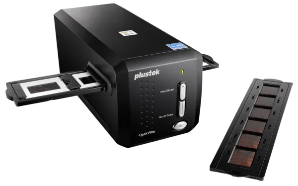Plustek OpticFilm 8200i Ai - filmscanner (35 mm) - CCD - 35 mm film - 7200 dpi x 7200 dpi - USB 2.0