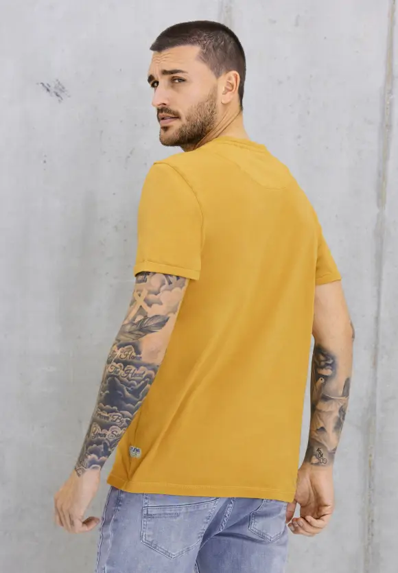 T-Shirt mit Brusttasche - saffron yellow