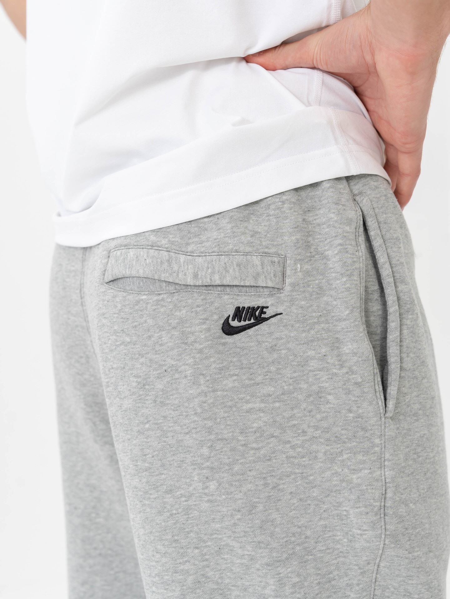 Sportswear Club Cuff Fleece Pant GFX