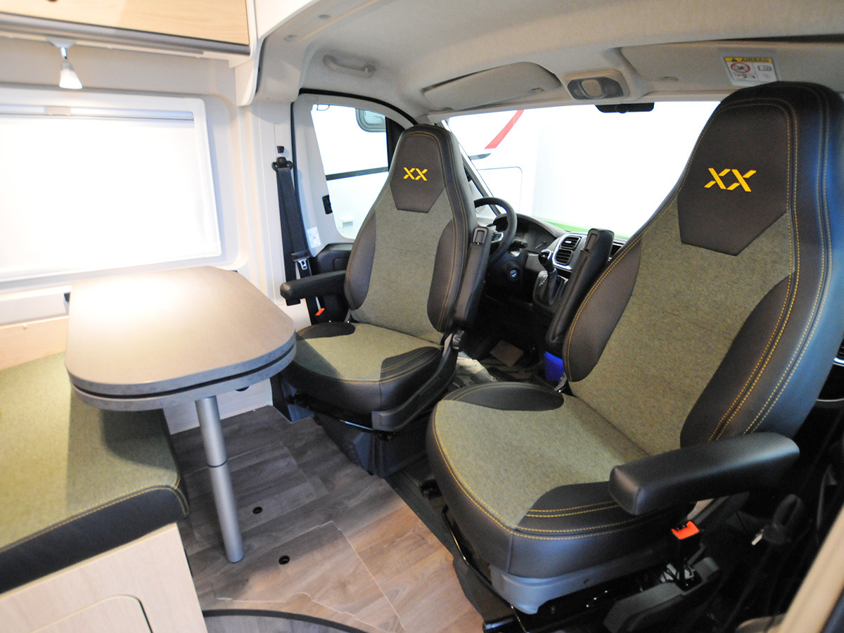 Sunlight Cliff 600 XX 20 years edition 2025 camper