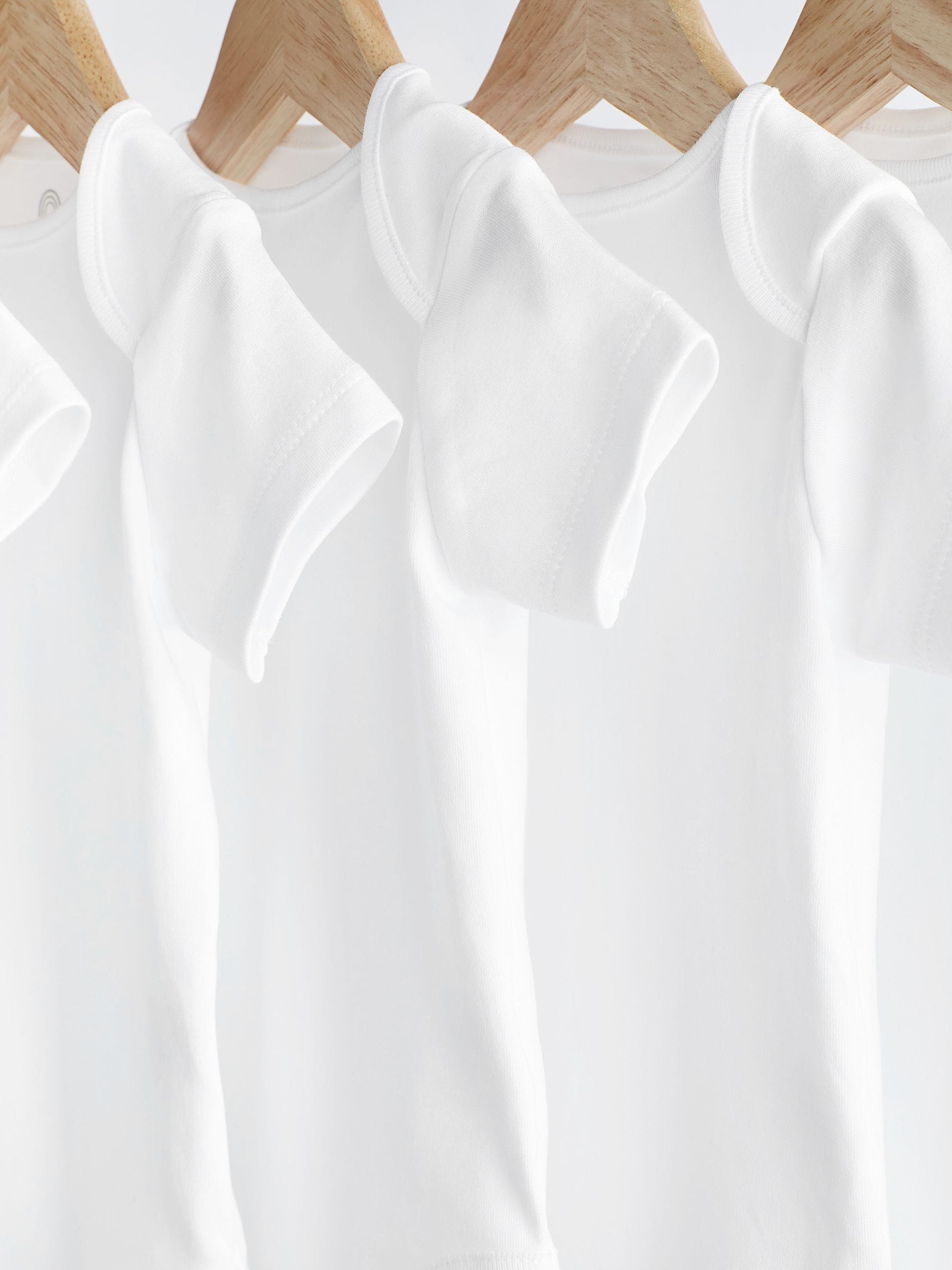 Witte must-have - Rompertjes met korte mouwen