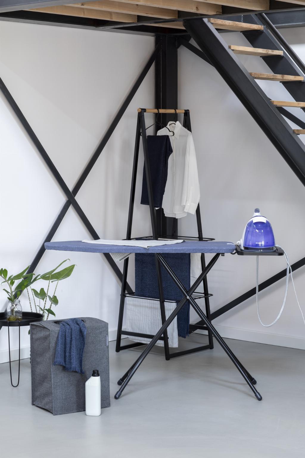 Brabantia Strijkplank B met stoomunithouder - 124 x 38 cm - Denim Blue