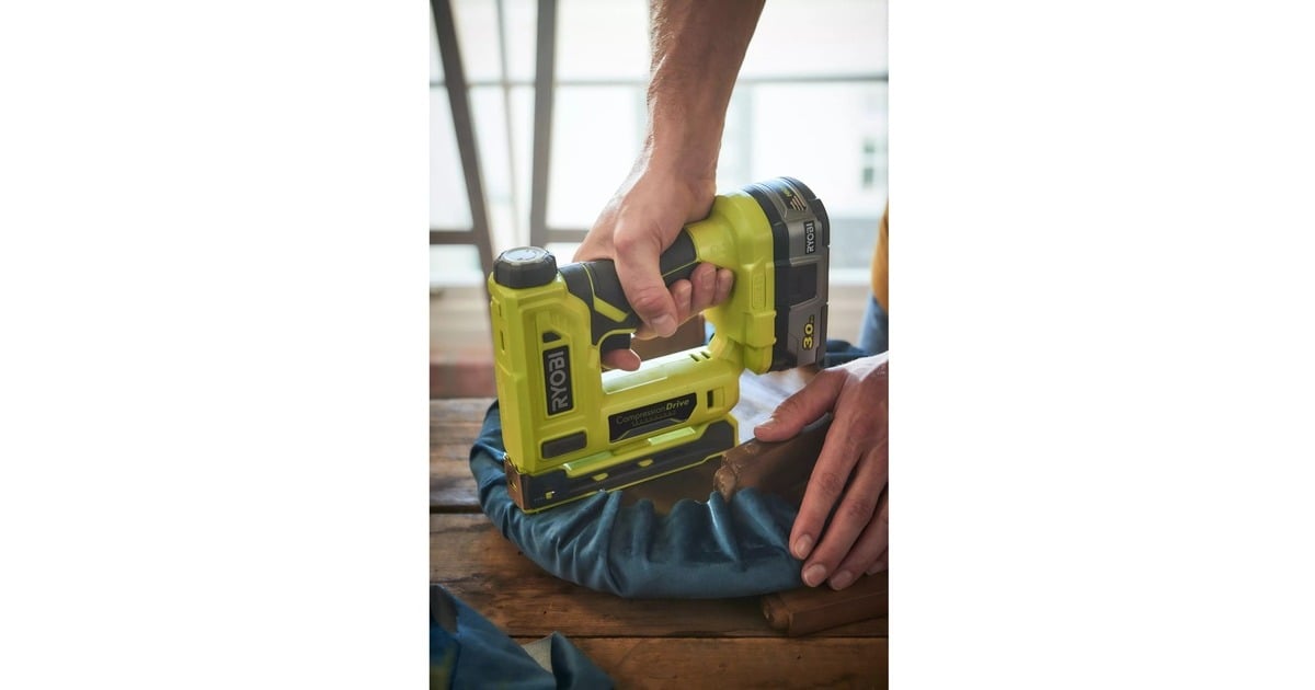 RyobiAccu-Nietmachine R18ST50-0   elektrische tacker  (Groen/zwart, zonder batterij en lader)