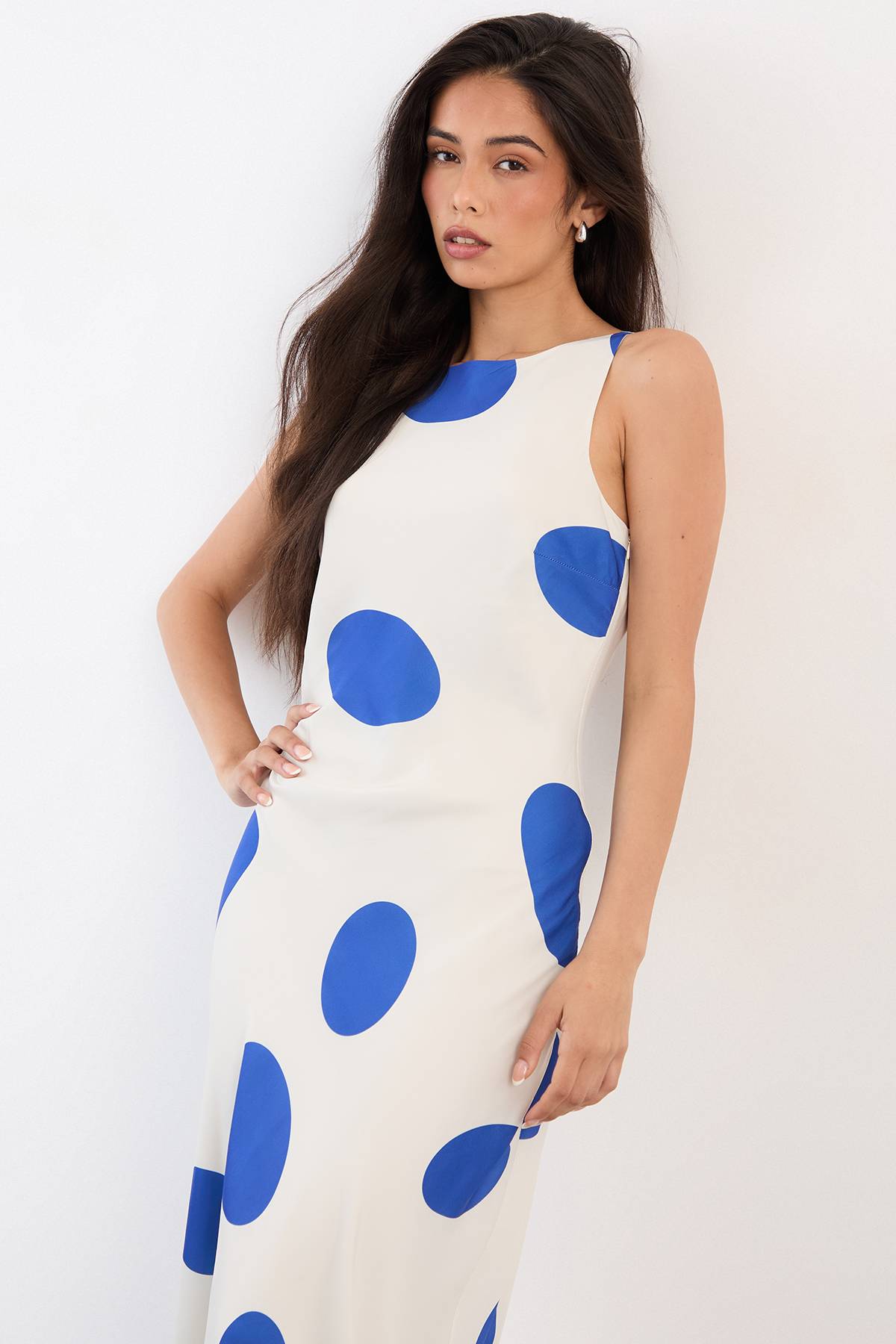 Warehouse Robe Maxi À Pois Avec Dos Nageur Échancré