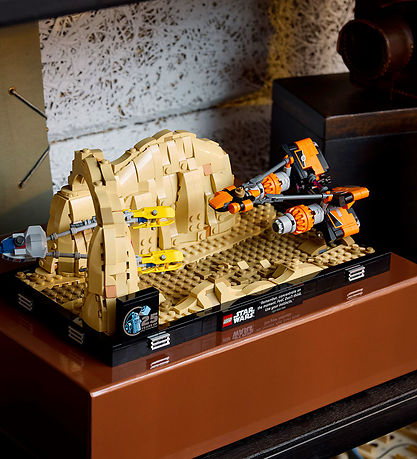 LEGO® Star Wars - Podrennen in Mos Espa ? Diorama - 75380 - 718