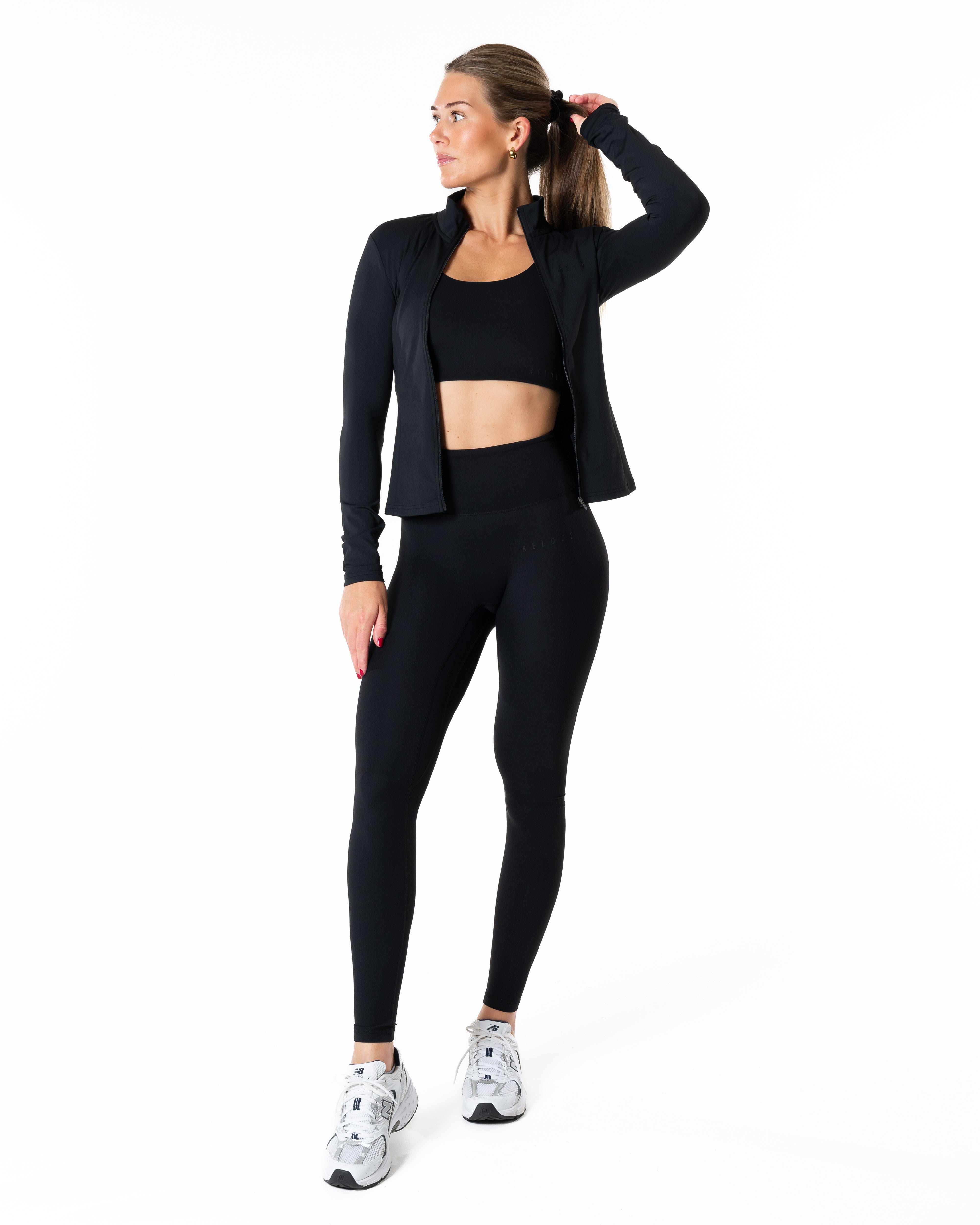 Relode Clean Top Medium Support Black