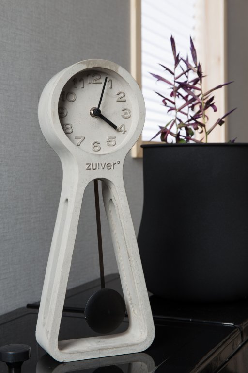 Zuiver Pendulum klok beton