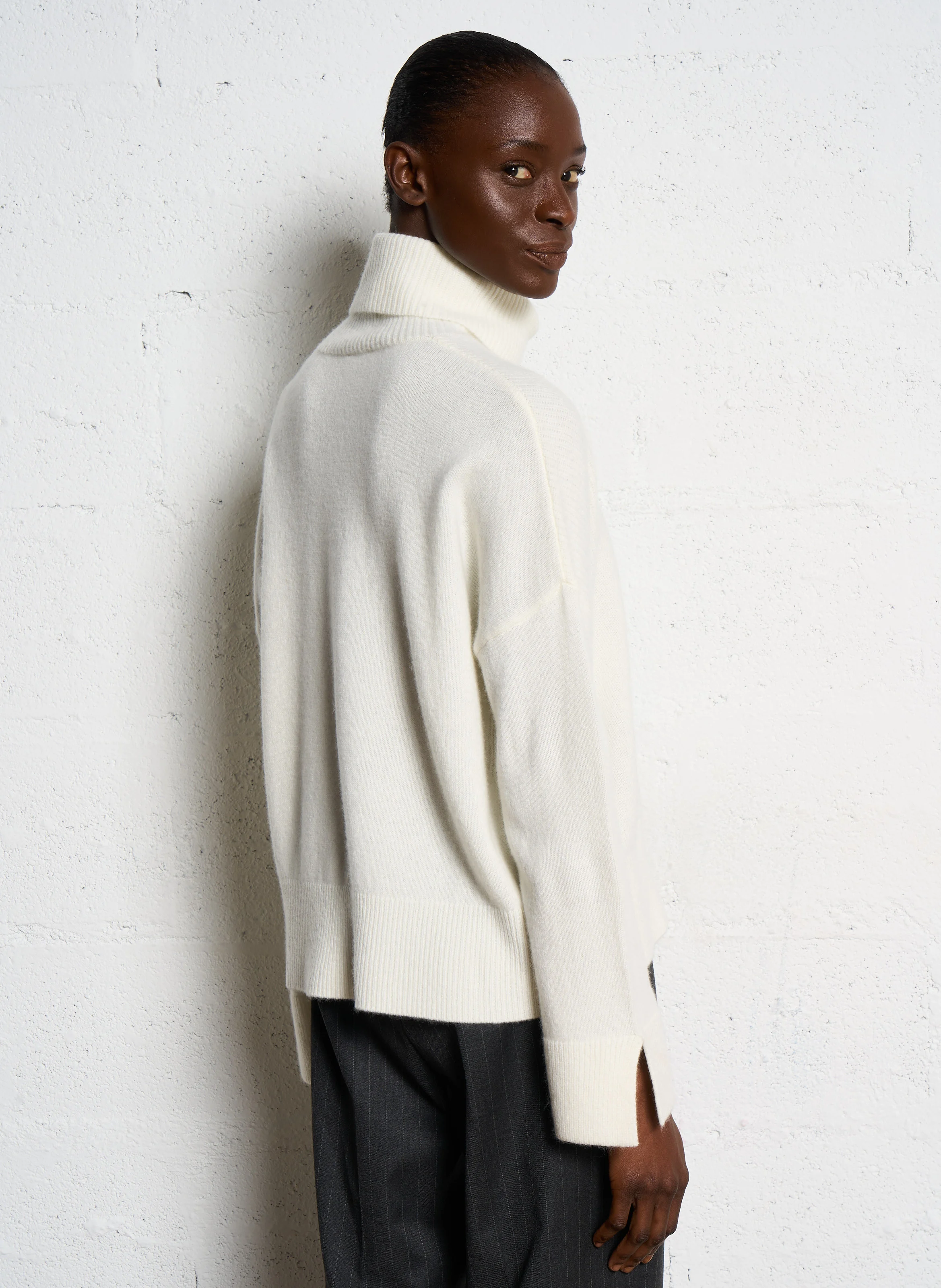 Pull oversize col roulé en laine | Blanc