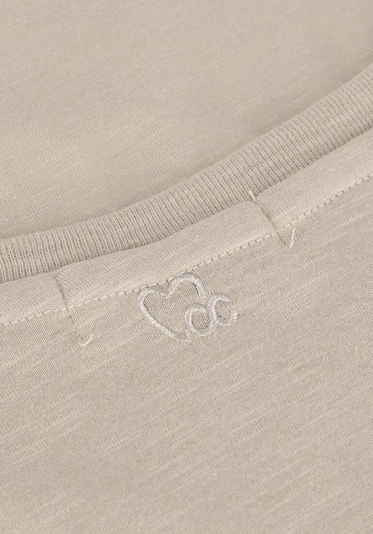 CC HEART zand cc heart t-shirt basic v-neck tshirt