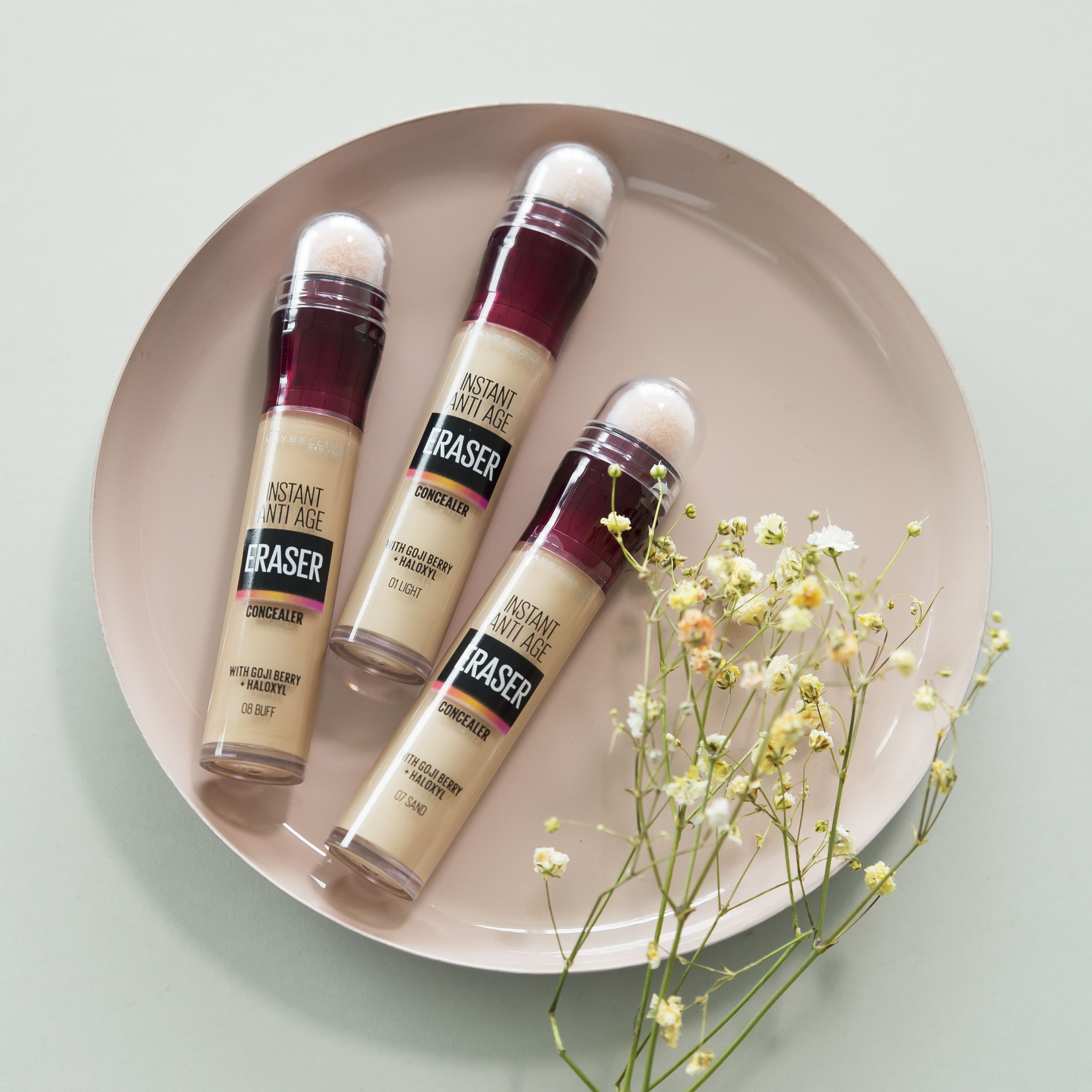 Instant Eraser Concealer