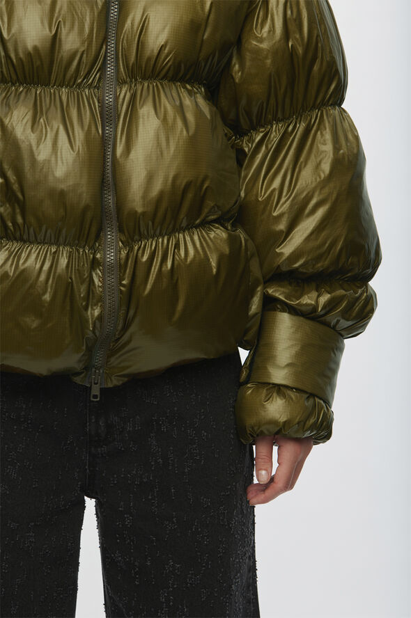 Oval Square Active Zip Jacket Dark olive