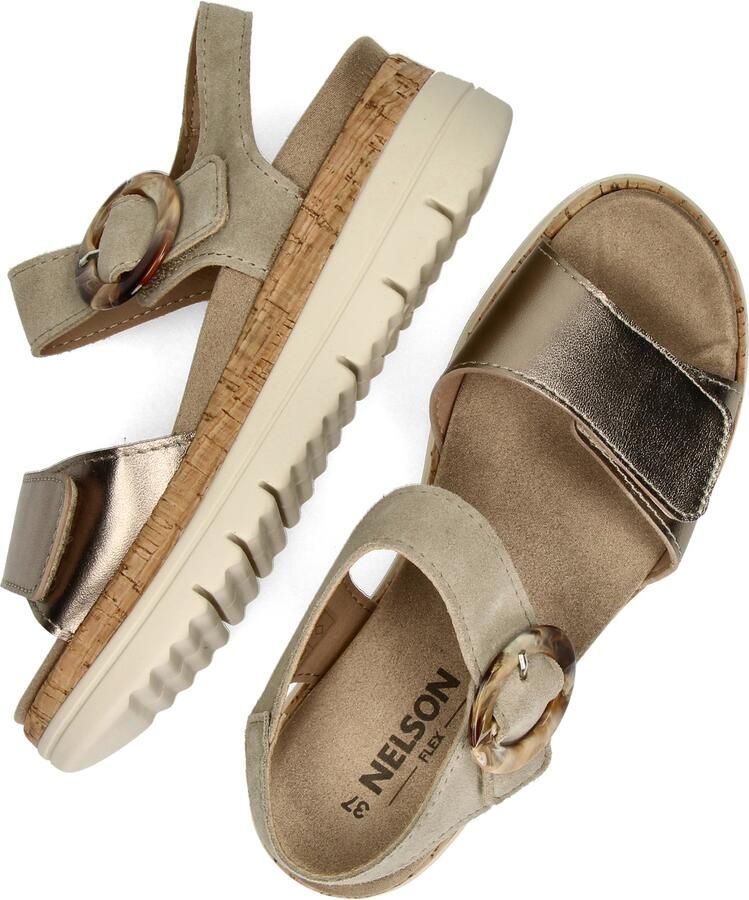 Nelson Flex suède sandalen met sleehak beige