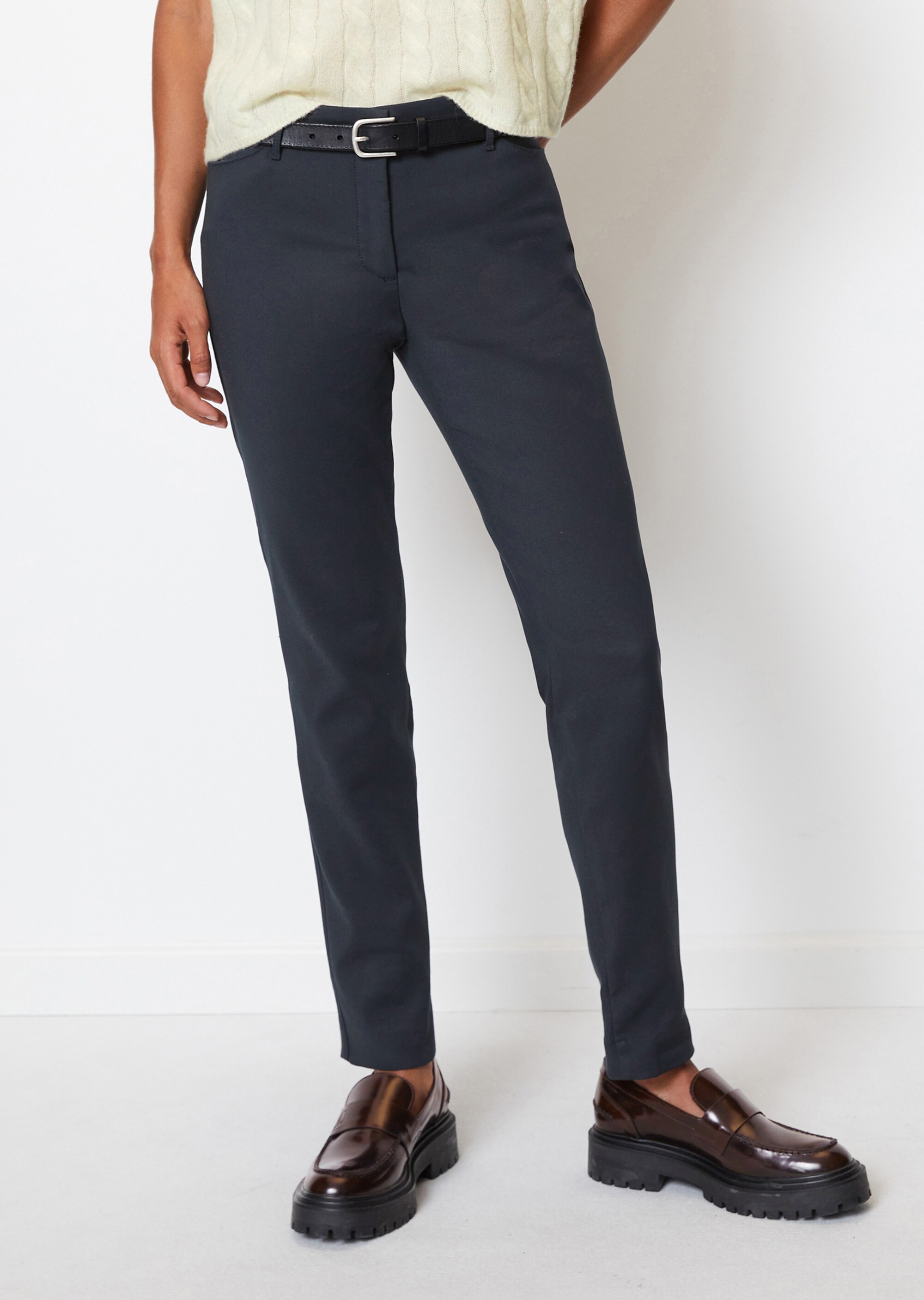 Hose Modell TIVA slimaus stretchigem Twill