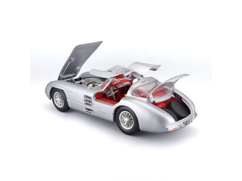 Maisto Mercedes 300 SLR Uhlenhaut 1:18 Sammlermodell im Massstab 1:18