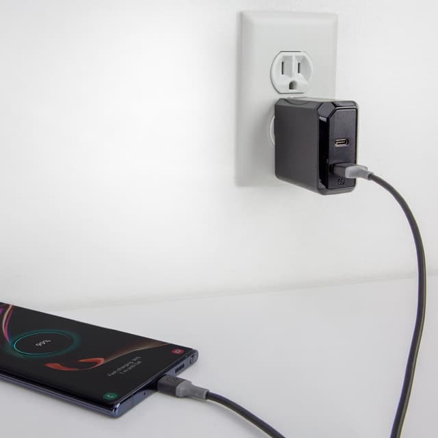 Strikeline ladekabel USB-C til USB-A