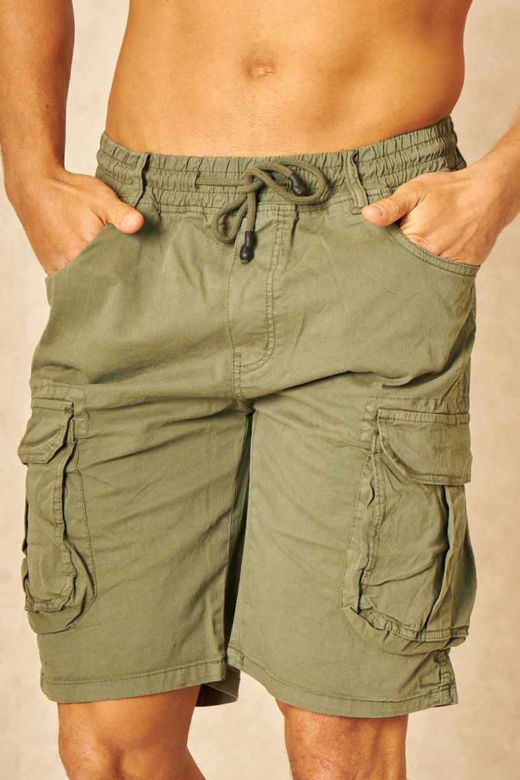 Short cargo en toile kaki