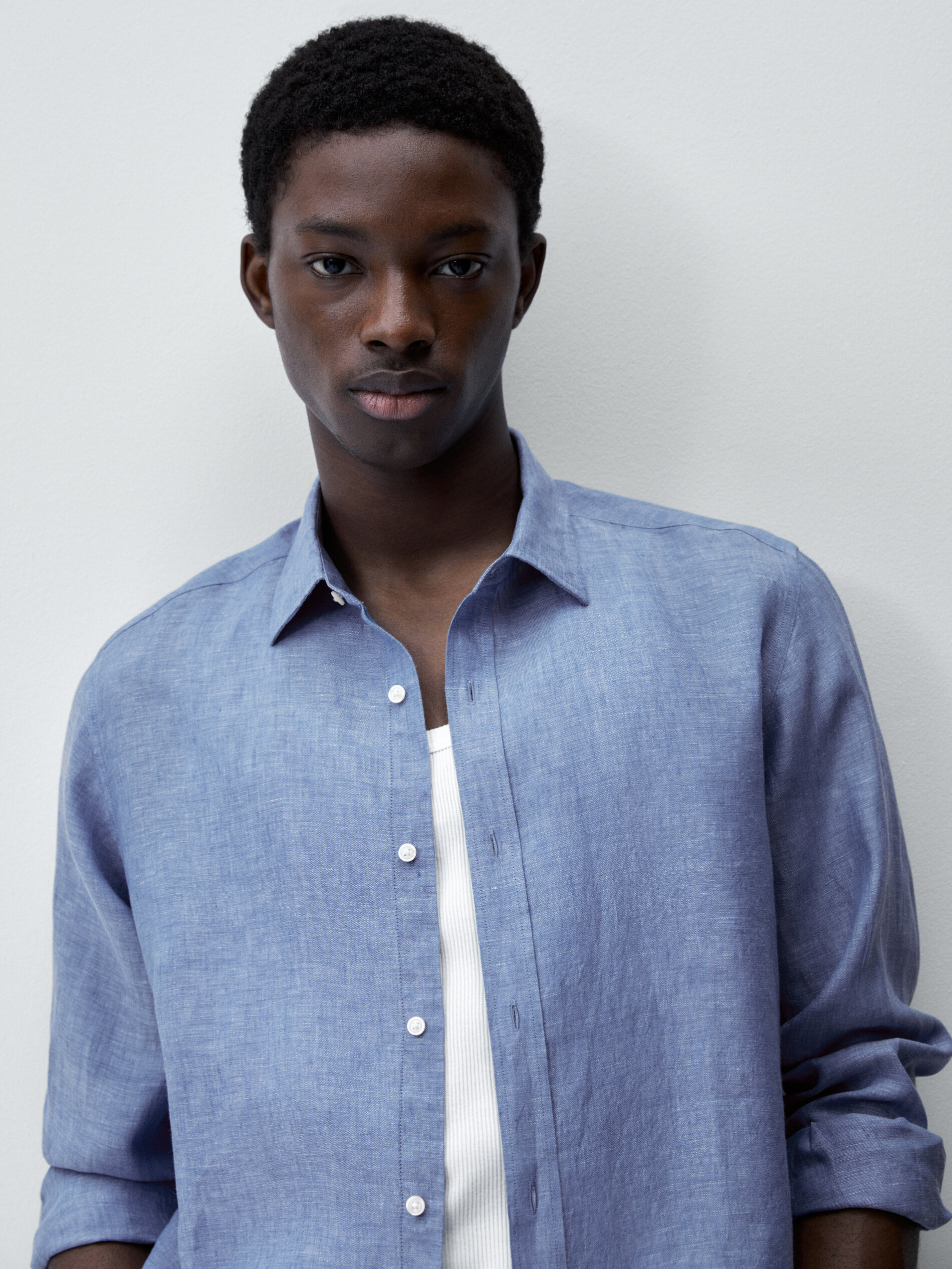 Camisa de linho tingido de corte regular - AZUL MÉDIO