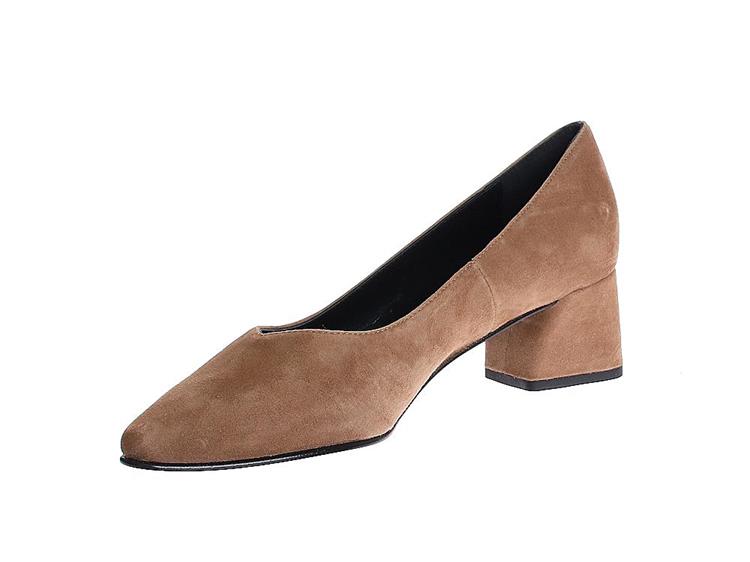 Peter Kaiser 48401 almond