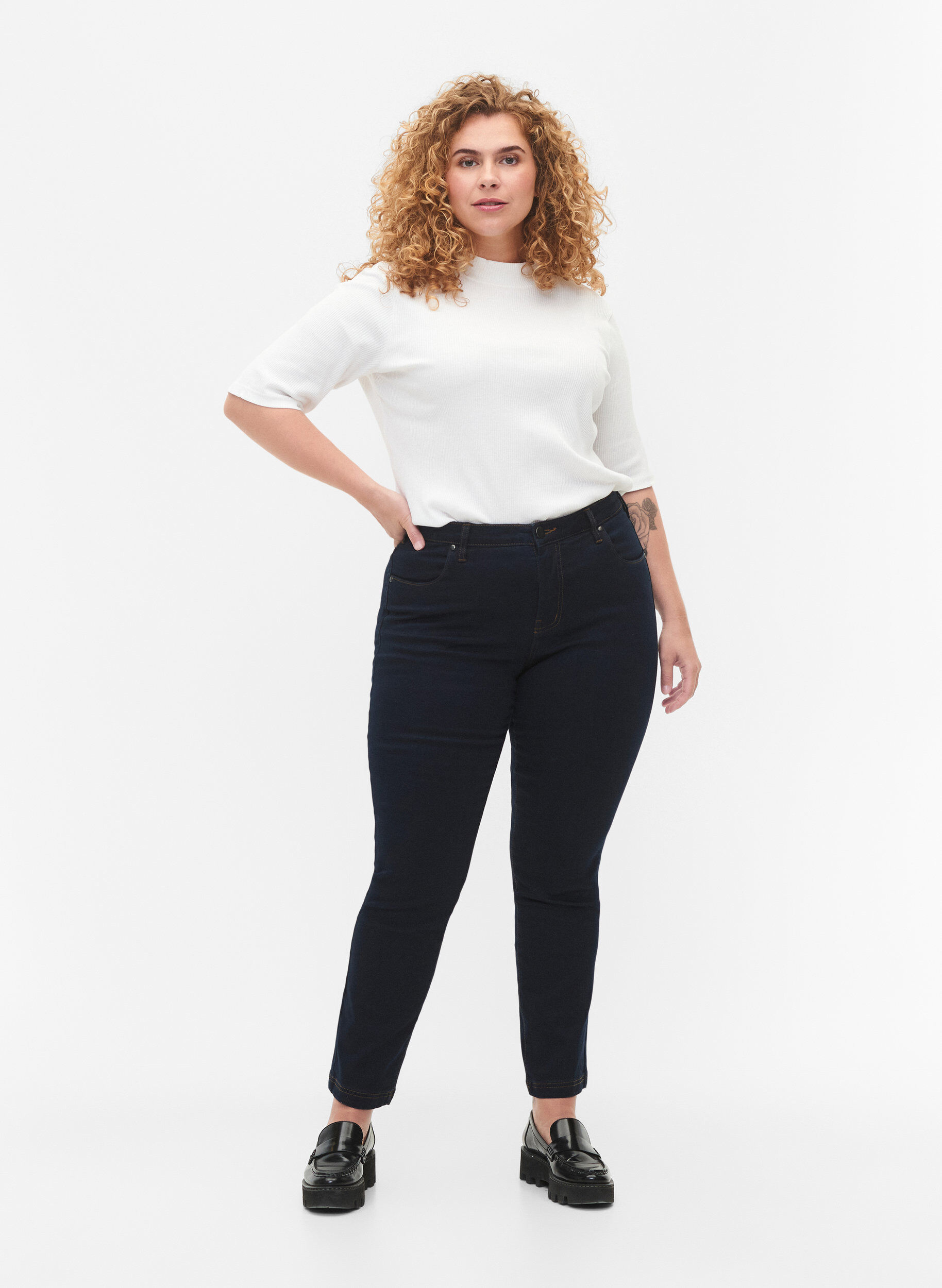 Slim fit Emily jeans med normal talje