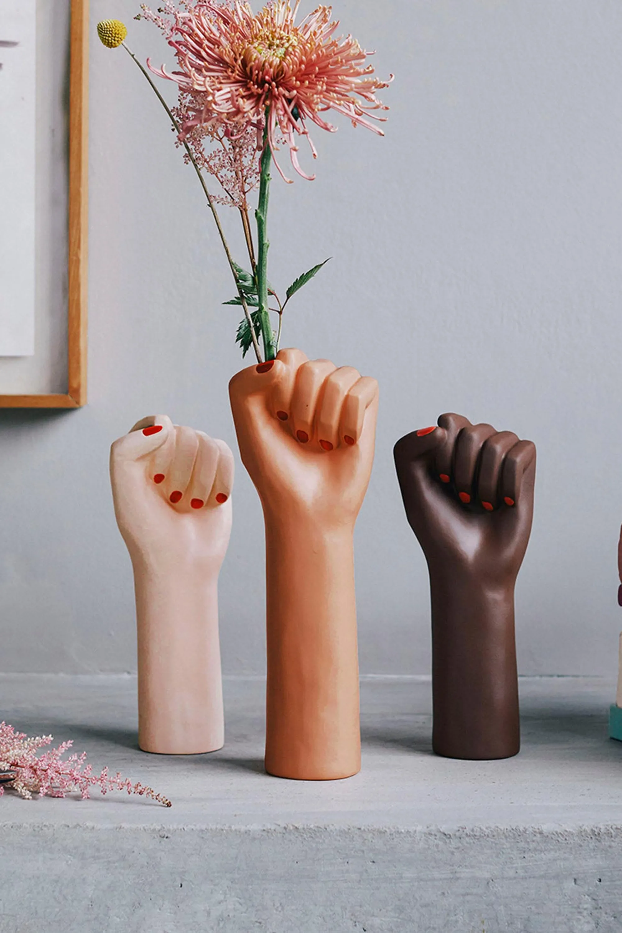 DOIY Vase Girl Power Noir
