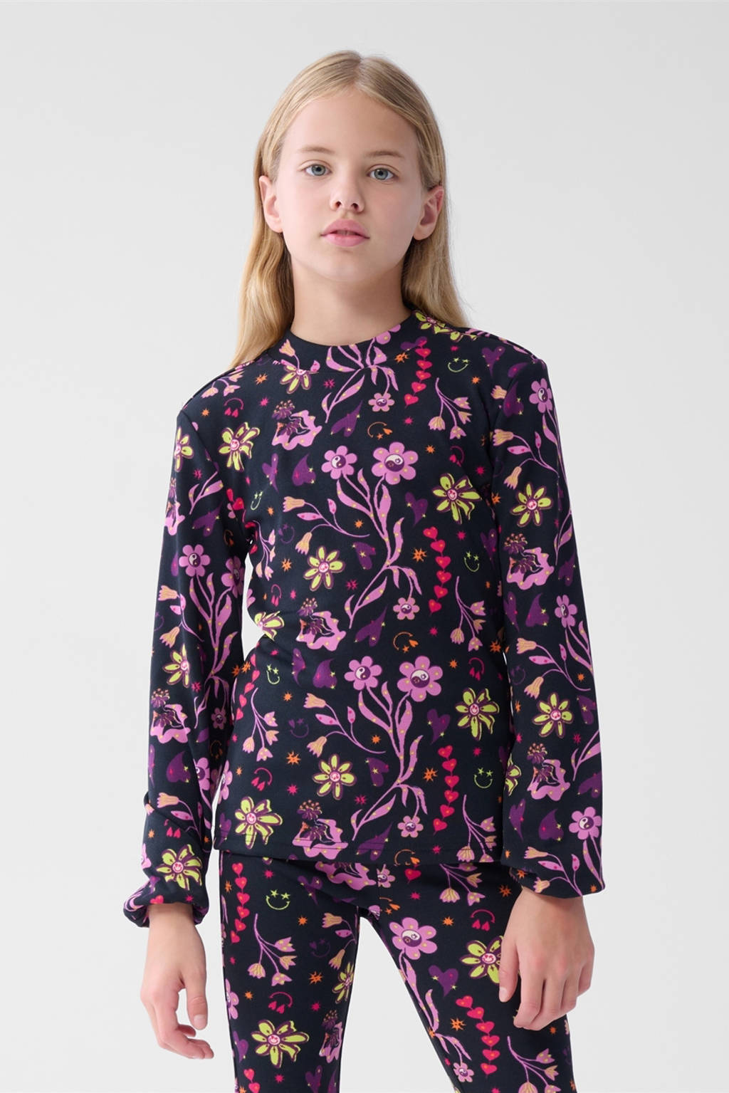 Shoeby longsleeve met all over print zwart/roze/lila/groen