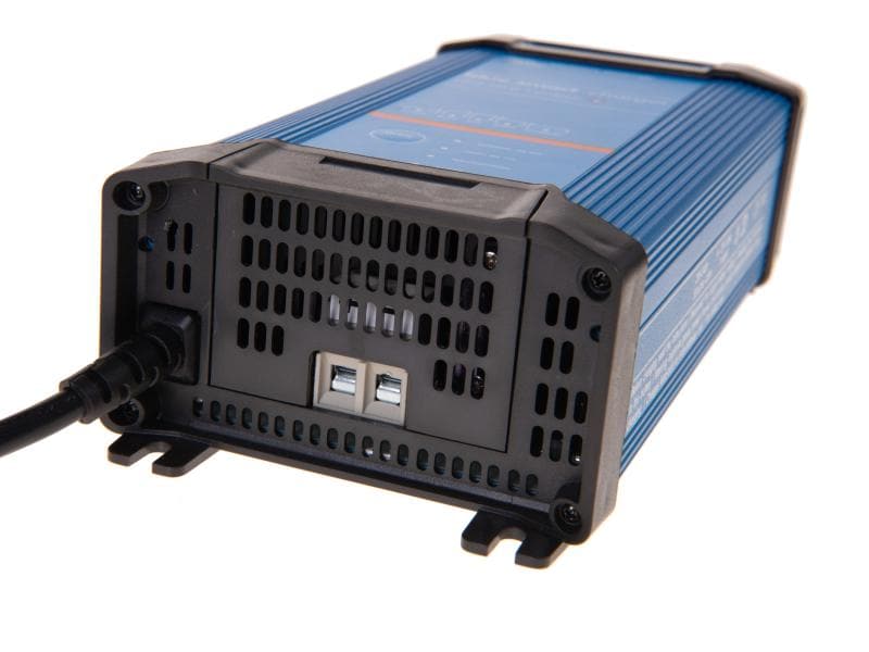 Victron Batterieladegerät Blue Power IP22 12 V 30A Leistungsstarkes Ladegerät