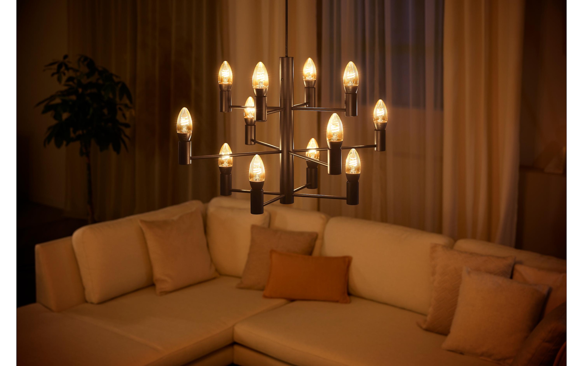 Philips Hue Spezialleuchtmittel »White, 44685« E14 Warmweiss