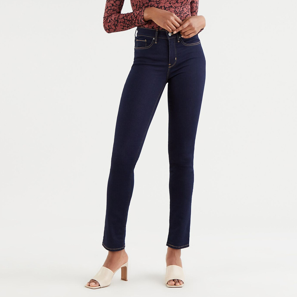 Calça Jeans Slim Shaping 312 da Levi's