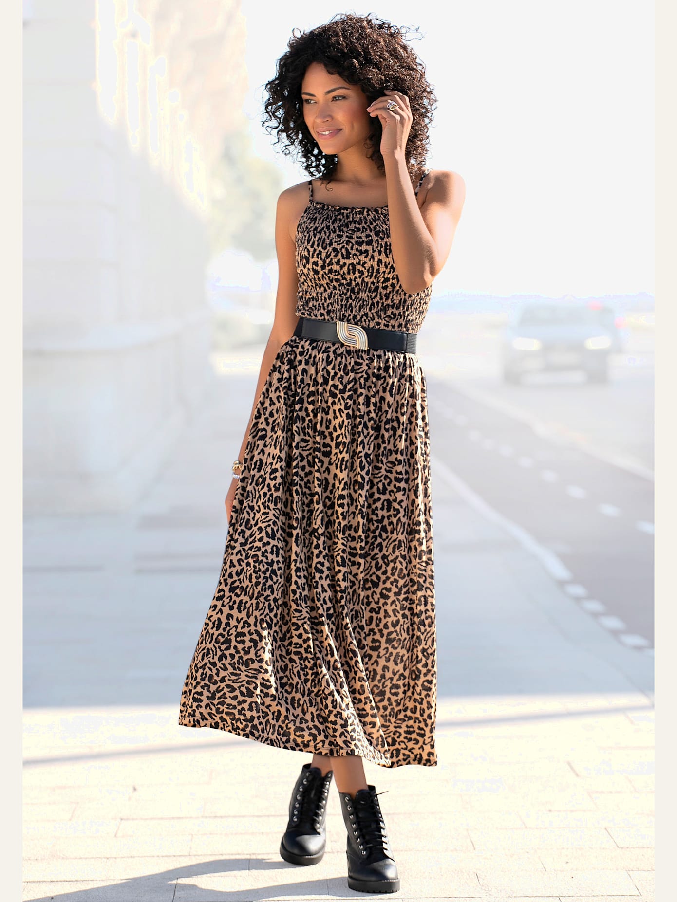 Robe mi-longue robe longueur mollet avec imprimé léopard