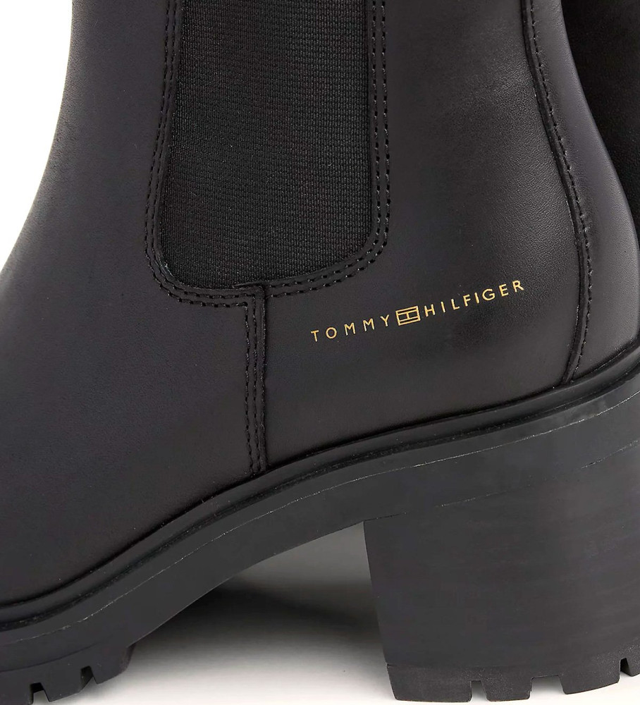 Botas Tommy Hilfiger Essential em couro, pretas - Altura do salto: 6,4 cm -