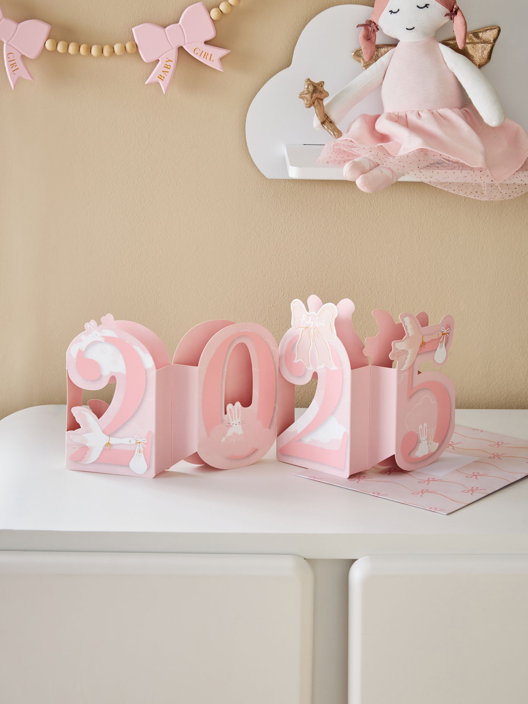Babymeisje Born in 2025 pop-upkaart