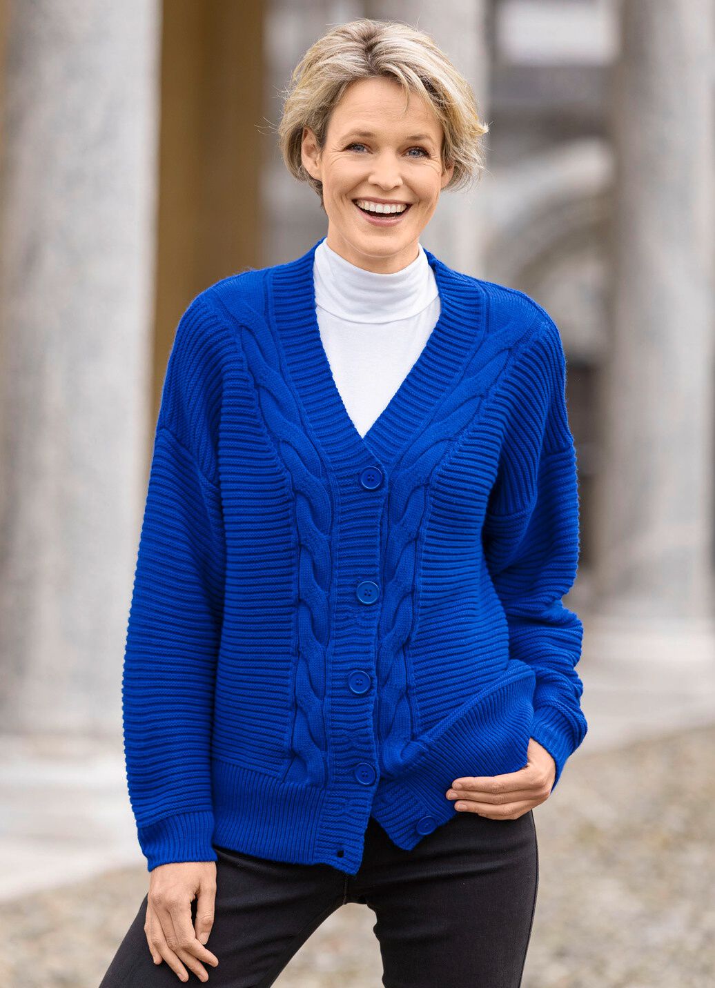 Strickjacke mit dekorativer Struktur