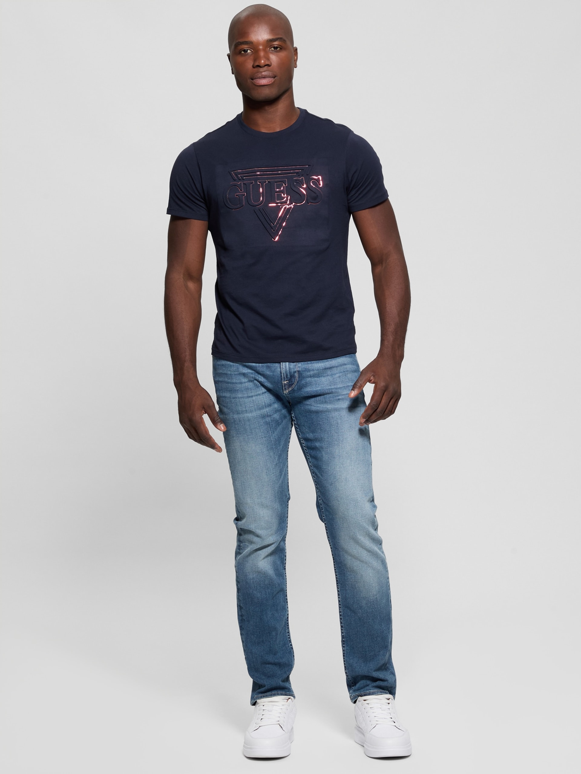 Camiseta Eco com Ícone em Relevo