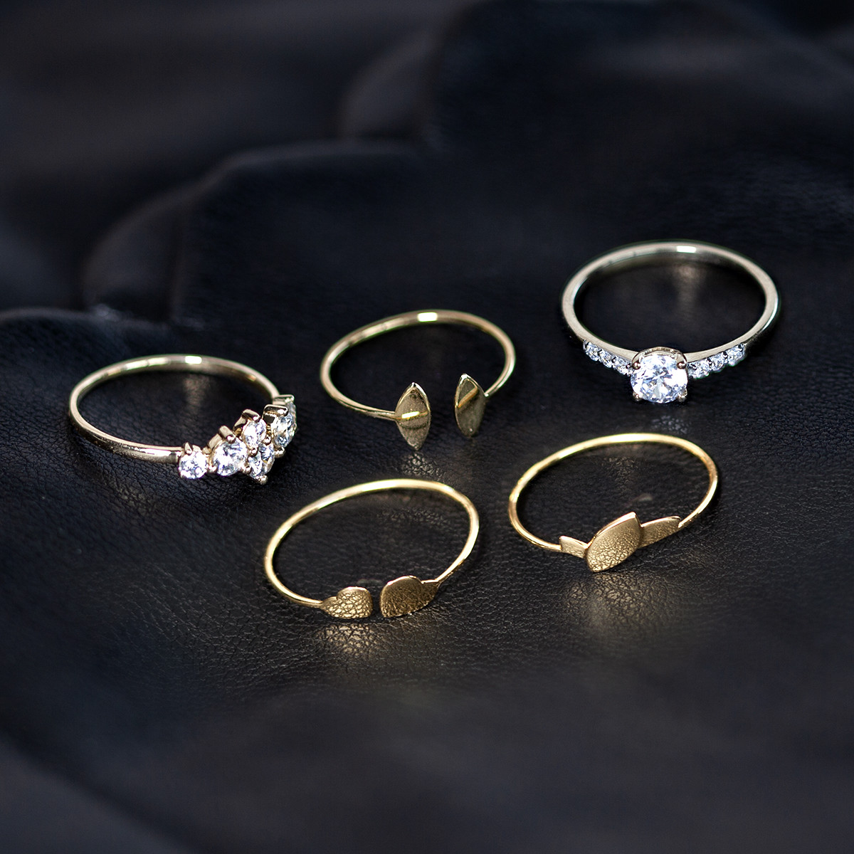 Bague or jaune 750 motif feuille