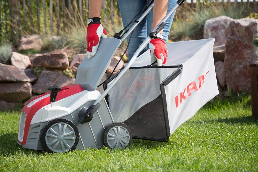 IKRA Elektro Vertikutierer Rasenlüfter IEVL 2000, Fangkorb 55l, Arbeitsbreite 40cm, starke 2000W