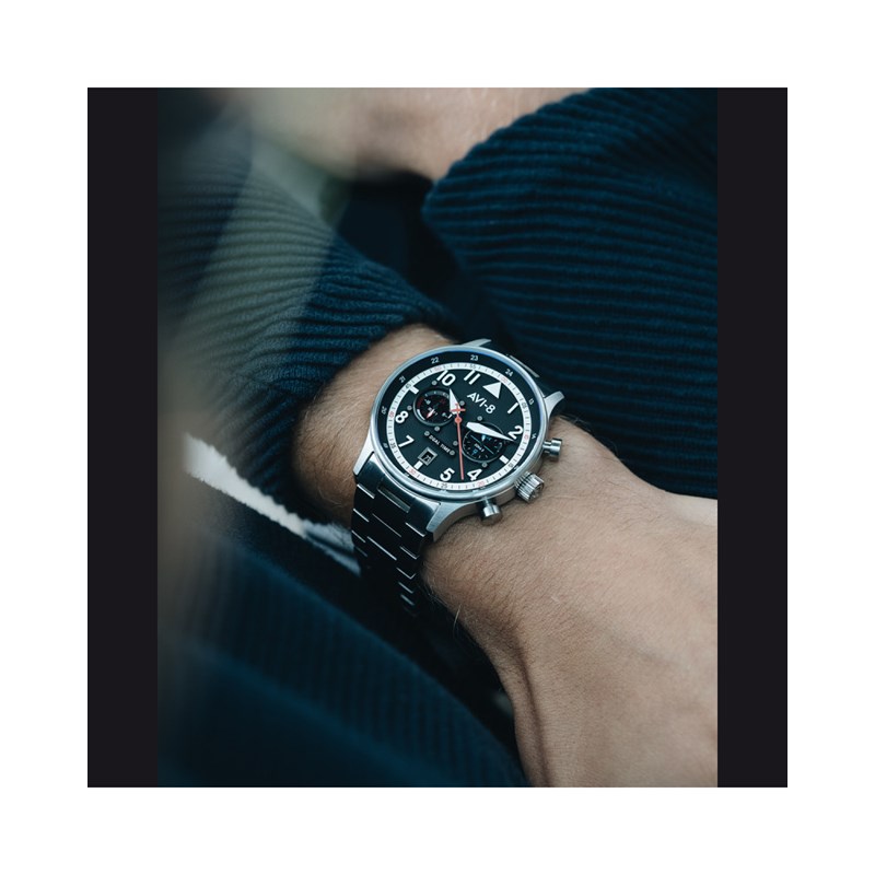 Montre homme quartz japonais AVI-8 - Bracelet acier - Date