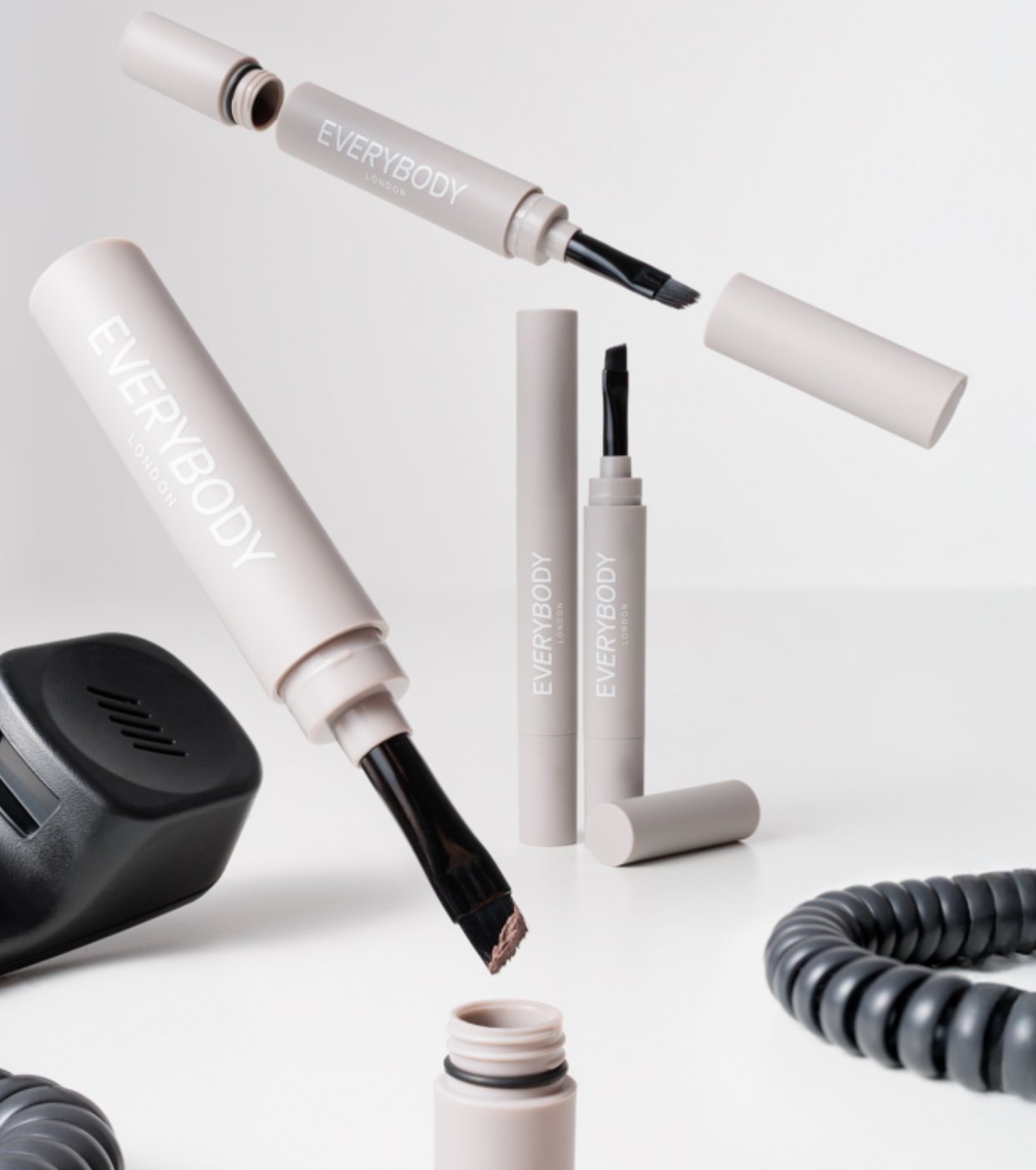 Everybody London - *Back to the Office* - Pomada para sobrancelhas Brow Pomade with Brush - Medium Brown
