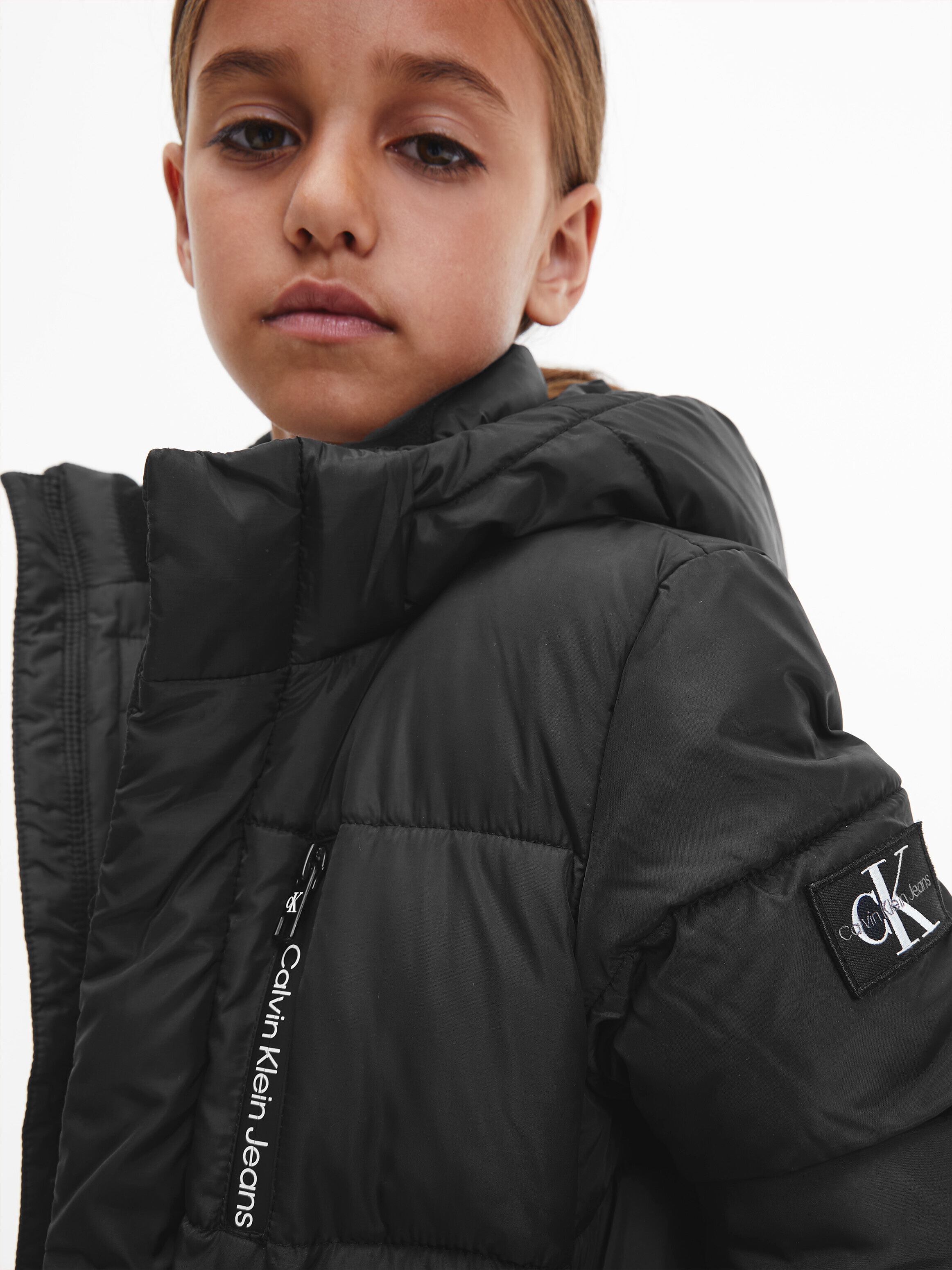 Calvin Klein Jeans Winterjacke »ESSENTIAL PUFFER JACKET« mit Kapuze für Kinder bis 16 Jahre und Calvin Klein Markenlabel
